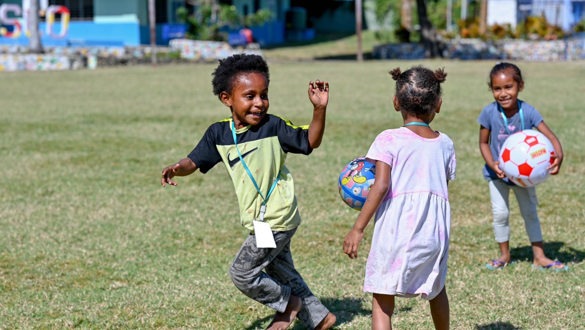 Papua Neuguinea: spielende Kinder