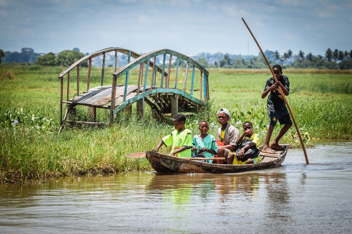 Benin: Mit dem Boot zur Schule