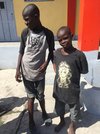 Haiti: zwei Jungen auf der Straße