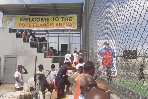 Liberia: Sportarena im Gefängnis